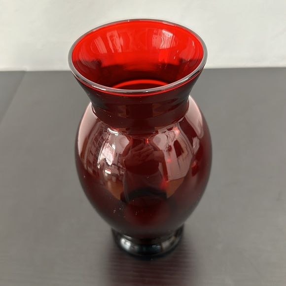 Anchor Hocking Vintage Ruby Red Depression Glass Vase - Picture 10 of 13